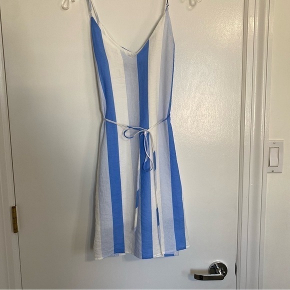 LULU'S Blue and white Sundress with Tie Size XS - Picture 3 of 6